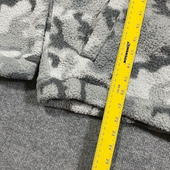 Tailgate Tennessee Volunteers Sweater Women Small Gray Camo Sherpa Fleece 1/2 - Picture 3 of 7